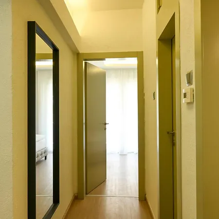 Downtown Deluxe * Thessaloniki