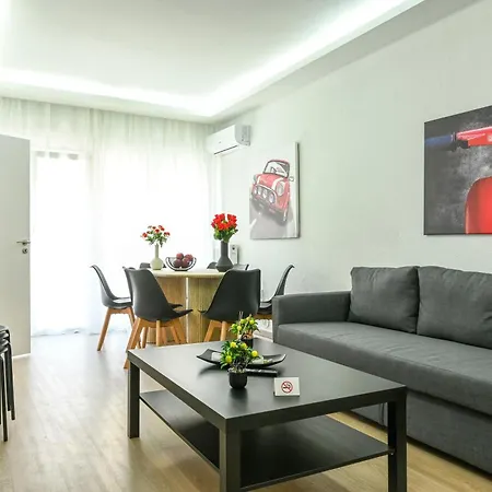 Downtown Deluxe Apartment *
